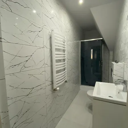 Hanna Hallerowo Apartment