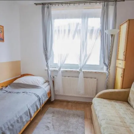 Apartment Hanna Hallerowo *